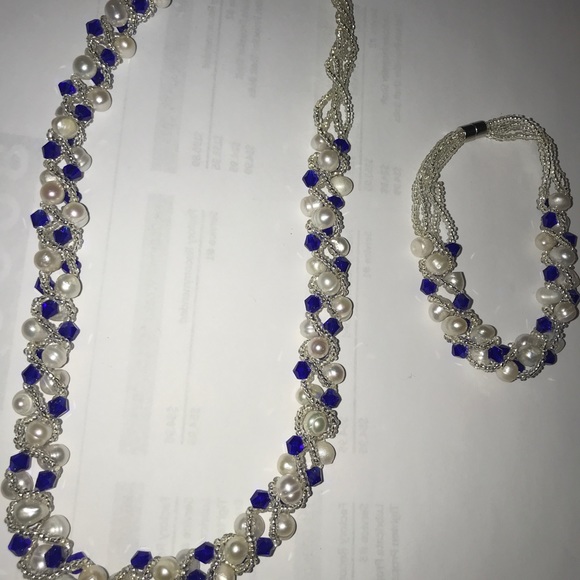 Freshwater pearls necklace bracelet set - Picture 4 of 7